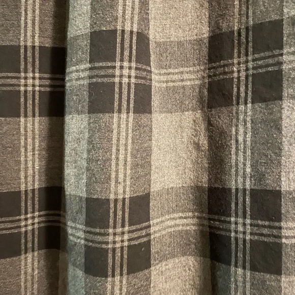 Uniqlo Gray Black Plaid Button Down Long Sleeve Shirt Size Small - Picture 8 of 10